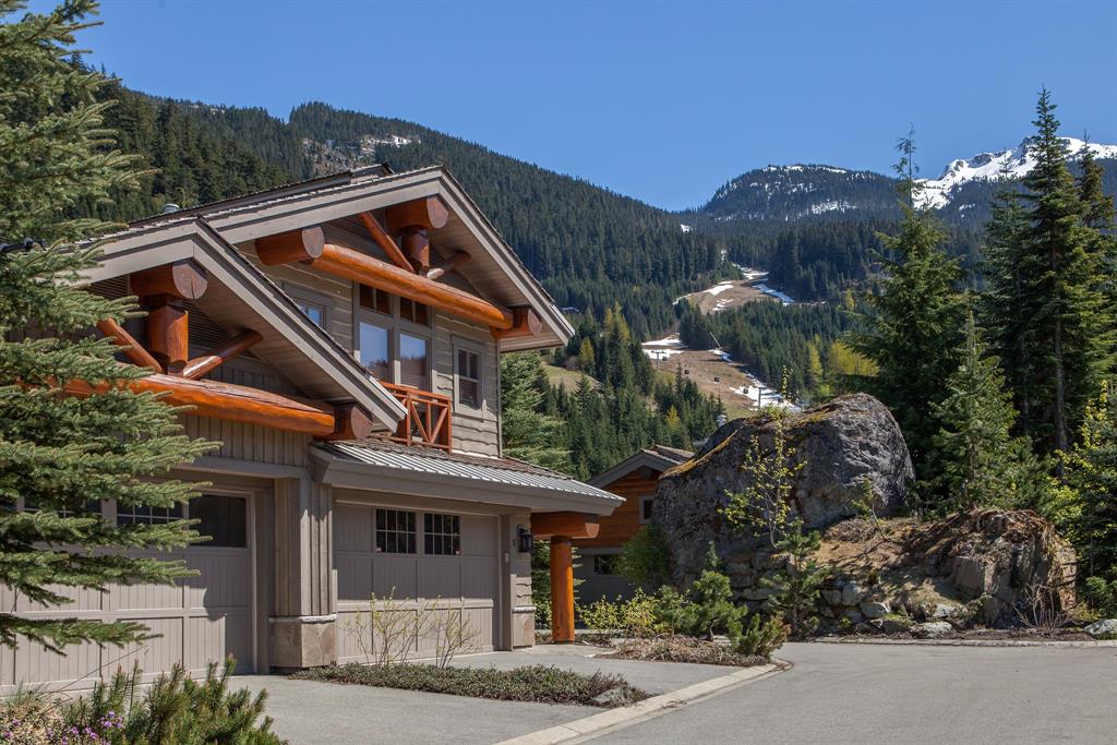 Heights townhomes in Nordic, Whistler